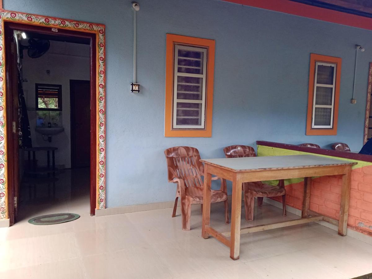 Gundappa Cafe Gokarna Kudle Beach Εξωτερικό φωτογραφία